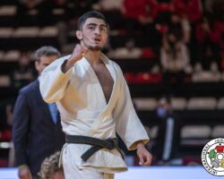 <strong>ムラド・ファティエフ(アゼルバイジャン)<br>
FATIYEV Murad</strong><br>
22歳 1999/2/4<br>
WR:23位 組み手:左組み<br>
得意技:左釣込腰、左小外掛<br>
使用技:隅落、浮落、浮技、左大内刈、右小外掛、隅返、肩車、左内股(やぐら投げ)、裏投、左袖釣込腰<br>
<i class="fas fa-external-link-alt"></i> <u>続きを読む</u> ムラド・ファティエフ(アゼルバイジャン) FATIYEV Murad