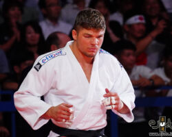 <strong>ノエル・ファンテンド(オランダ)<br>
VAN T END Noel</strong><br>
30歳 1991/6/15<br>
WR:2位 組み手:右組み<br>
得意技:左一本背負投、左袖釣込腰、左小内巻込、寝技<br>
使用技:左釣込腰(変則)、左小内刈、右大外刈、左小外刈<br>
寝技得意技術:「ネクタイチョーク」<br>
<i class="fas fa-external-link-alt"></i> <u>続きを読む</u> ノエル・ファンテンド(オランダ) VAN T END Noel