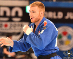 <strong>アクセル・クレルジェ(フランス)<br>
CLERGET Axel</strong><br>
34歳 1987/2/28<br>
WR:17位 組み手:右組み<br>
得意技:巴投、右払巻込、寝技<br>
使用技:右払腰、右大内刈、左一本背負投、左小内巻込<br>
寝技得意技術:腕挫十字固、「横三角」、三角絞、「ネクタイチョーク」<br>
<i class="fas fa-external-link-alt"></i> <u>続きを読む</u> アクセル・クレルジェ(フランス) CLERGET Axel