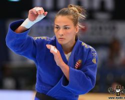 <strong>カラカス・ヘドウィグ(ハンガリー)<br>
KARAKAS Hedvig</strong><br>
31歳 1990/2/21<br>
WR:12位 組み手:右組み<br>
得意技:隅返、寝技<br>
使用技:左浮腰、左袖釣込腰、左釣腰、右体落、内股透、右内股、左出足払、谷落<br>
寝技得意技術:腕挫十字固<br>
<i class="fas fa-external-link-alt"></i> <u>続きを読む</u> カラカス・ヘドウィグ(ハンガリー) KARAKAS Hedvig