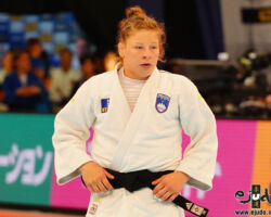 <strong>ティナ・トルステニャク(スロベニア)<br>
TRSTENJAK Tina</strong><br>
30歳 1990/8/24<br>
WR:2位 組み手:両組み<br>
得意技:左一本背負投<br>
使用技:左袖釣込腰、左小内刈、右大内刈、左大外刈、右内股、左内股、隅返、谷落<br>
<i class="fas fa-external-link-alt"></i> <u>続きを読む</u> ティナ・トルステニャク(スロベニア) TRSTENJAK Tina