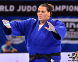 <strong>ニヘル・シェイフ=ルーフー(チュニジア)<br>
CHEIKH ROUHOU Nihel</strong><br>
34歳 1987/1/5<br>
WR:10位 組み手:右組み<br>
得意技:浮技、右外巻込<br>
使用技:左一本背負投、左袖釣込腰、右払腰、裏投<br>
<i class="fas fa-external-link-alt"></i> <u>続きを読む</u> ニヘル・シェイフ=ルーフー(チュニジア) CHEIKH ROUHOU Nihel