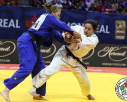 <strong>ネフェリ・パパダキス(アメリカ)<br>
PAPADAKIS Nefeli</strong><br>
22歳 1998/10/2<br>
WR:30位 組み手:右組み<br>
得意技:右一本背負投、右小内巻込<br>
使用技:右袖釣込腰、左袖釣込腰、右小内刈、右大内刈、隅落<br>
<i class="fas fa-external-link-alt"></i> <u>続きを読む</u> ネフェリ・パパダキス(アメリカ) PAPADAKIS Nefeli