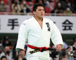 <strong>太田彪雅(旭化成)<br>
OTA Hyoga</strong><br>
24歳 1997/12/9<br>
WR:70位 組み手:右組み<br>
得意技:右内股、右足車、右体落<br>
使用技:左大内刈、右小外刈、左袖釣込腰、左一本背負投、右小外掛、肩車、谷落、内股透<br>
<i class="fas fa-external-link-alt"></i> <u>続きを読む</u> 太田彪雅(旭化成) OTA Hyoga