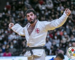 <strong>タト・グリガラシヴィリ(ジョージア)<br>
GRIGALASHVILI Tato</strong><br>
22歳 1999/12/1<br>
WR:1位 組み手:左組み<br>
得意技:左背負投、左小外掛、裏投、寝技<br>
使用技:左袖釣込腰、左大内刈、肩車、左小外刈、左小内刈、左釣込腰、左釣腰、右支釣込足、右払釣込足、左体落、隅落、抱分<br>
寝技得意技術:腕挫十字固<br>
<i class="fas fa-external-link-alt"></i> <u>続きを読む</u> タト・グリガラシヴィリ(ジョージア) GRIGALASHVILI Tato