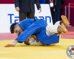 <strong>アサド・マサビロフ(キルギスタン)<br>
MASABIROV Asad</strong><br>
22歳 2000/6/19<br>
WR:37位 組み手:右組み<br>
得意技:右内股<br>
使用技:右背負投、右大外刈、右大内刈、巴投、左背負投、左大外刈、左出足払<br>
<i class="fas fa-external-link-alt"></i> <u>続きを読む</u> アサド・マサビロフ(キルギスタン) MASABIROV Asad