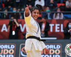 <strong>シリーヌ・ブクリ(フランス)<br>
BOUKLI Shirine</strong><br>
23歳 1999/1/24<br>
WR:1位 組み手:右組み<br>
得意技:右大腰、右釣腰、隅返<br>
使用技:右釣込腰、右足車、右内股、右大外刈、右小外刈、左小外刈、右支釣込足、浮技<br>
寝技得意技術:「ネクタイチョーク」、「シバロック」<br> シリーヌ・ブクリ(フランス) BOUKLI Shirine