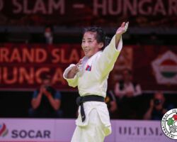 <strong>バフードルジ・バーサンフー(モンゴル)<br>
BAVUUDORJ Baasankhuu</strong><br>
22歳 1999/11/26<br>
WR:13位 組み手:右組み<br>
得意技:巴投、右内股、寝技<br>
使用技:右小外刈、肩車(モラエイ)、裏投、横車、<br>
寝技得意技術:腕挫十字固<br> バフードルジ・バーサンフー(モンゴル) BAVUUDORJ Baasankhuu