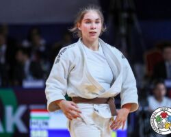 <strong>オズバス・ソフィ(ハンガリー)<br>
OZBAS Szofi</strong><br>
20歳 2001/10/19<br>
WR:8位 組み手:左組み<br>
得意技:左袖釣込腰、左大腰、左小内刈<br>
使用技:左釣込腰、左背負投、左大外刈、裏投<br>
<i class="fas fa-external-link-alt"></i> <u>続きを読む</u> オズバス・ソフィ(ハンガリー) OZBAS Szofi