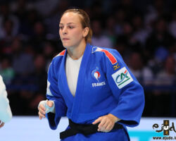 <strong>マルゴ・ピノ(フランス)<br>
PINOT Margaux</strong><br>
28歳 1994/1/6<br>
WR:7位 組み手:右組み<br>
得意技:右背負投、左背負投、左一本背負投、右一本背負投、寝技<br>
使用技:右袖釣込腰、巴投、左小内巻込、左大外刈<br>
寝技得意技術:腕挫十字固<br>
<i class="fas fa-external-link-alt"></i> <u>続きを読む</u> マルゴ・ピノ(フランス) PINOT Margaux