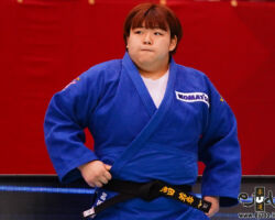 <strong>冨田若春(コマツ)<br>
TOMITA Wakaba</strong><br>
25歳 1997/4/9<br>
WR:9位 組み手:右組み<br>
得意技:右体落、右大内刈、右大外刈、右背負投<br>
使用技:右小外刈、右一本背負投、右内股、右足車、右支釣込足<br>
<i class="fas fa-external-link-alt"></i> <u>続きを読む</u> 冨田若春(コマツ) TOMITA Wakaba