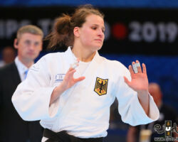 <strong>アナ=マリア・ヴァグナー(ドイツ)<br>
WAGNER Anna-Maria</strong><br>
26歳 1996/5/17<br>
WR:1位 組み手:右組み<br>
得意技:右内股、右払腰<br>
使用技:右大外刈、右大内刈、隅落、裏投、左釣込腰、左釣腰<br>
<i class="fas fa-external-link-alt"></i> <u>続きを読む</u> アナ=マリア・ヴァグナー(ドイツ) WAGNER Anna-Maria