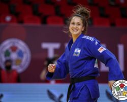 <strong>インバル・ラニル(イスラエル)<br>
LANIR Inbar</strong><br>
22歳 2000/4/3<br>
WR:2位 組み手:右組み<br>
得意技:右内股、右払腰、右払巻込、裏投<br>
使用技:右釣込腰、右大内刈、右小内刈、隅落<br>
<i class="fas fa-external-link-alt"></i> <u>続きを読む</u> インバル・ラニル(イスラエル) LANIR Inbar