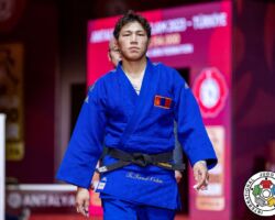 <strong>ツェンドオチル・ツォグトバータル(モンゴル)<br>
TSEND-OCHIR Tsogtbaatar</strong><br>
27歳 1996/3/16<br>
WR:3位 組み手:左組み<br>
得意技:左背負投、左一本背負投、左小外掛<br>
使用技:左小内刈、左大内刈、左小内巻込、裏投、肩車、左内股(やぐら投げ)、左体落<br>
<i class="fas fa-external-link-alt"></i> <u>続きを読む</u> ツェンドオチル・ツォグトバータル(モンゴル) TSEND-OCHIR Tsogtbaatar