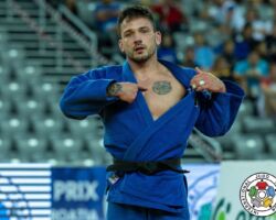 <strong>ダニエル・カルグニン(ブラジル)<br>
CARGNIN Daniel</strong><br>
25歳 1997/12/20<br>
WR:4位 組み手:右組み<br>
得意技:左一本背負投、左袖釣込腰、肩車、右釣込腰、寝技<br>
使用技:右背負投、右袖釣込腰、右一本背負投、右小内刈、右大内刈、右大外刈、右小外掛、右体落、右出足払、巴投、隅返、横車、浮技、浮落<br>
寝技得意技術:三角絞、腕挫三角固、「横三角」<br>
<i class="fas fa-external-link-alt"></i> <u>続きを読む</u> ダニエル・カルグニン(ブラジル) CARGNIN Daniel