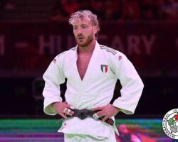 <strong>ジョヴァンニ・エスポージト(イタリア)<br>
ESPOSITO Giovanni</strong><br>
25歳 1998/2/9<br>
WR:16位位 組み手:右組み<br>
得意技:右大内刈<br>
使用技:肩車、右袖釣込腰、右背負投、左背負投、右内股、右小外刈、左小外刈、右体落<br>
<i class="fas fa-external-link-alt"></i> <u>続きを読む</u> ジョヴァンニ・エスポージト(イタリア) ESPOSITO Giovanni