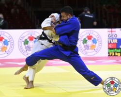 <strong>ビラル・ジログル(トルコ)<br>
CILOGLU Bilal</strong><br>
24歳 1998/6/16<br>
WR:35位 組み手:右組み<br>
得意技:隅返、引込返、右小内巻込<br>
使用技:右小内刈、右内股、谷落、隅落、右大外刈、右小外掛<br>
<i class="fas fa-external-link-alt"></i> <u>続きを読む</u> ビラル・ジログル(トルコ) CILOGLU Bilal