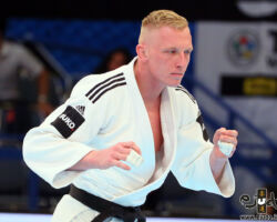 <strong>フランク・デヴィト(オランダ)<br>
DE WIT Frank</strong><br>
27歳 1996/2/13<br>
WR:13位 組み手:右組み<br>
得意技:帯取返、右小外掛、右大外刈<br>
使用技:右大内刈、右小内刈、右袖釣込腰、右釣込腰、右釣腰、右内股、右払腰、右大腰、巴投、右小内巻込、隅落<br>
<i class="fas fa-external-link-alt"></i> <u>続きを読む</u> フランク・デヴィト(オランダ) DE WIT Frank