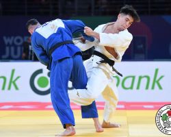 <strong>アサド・マサビロフ(キルギスタン)<br>
MASABIROV Asad</strong><br>
22歳 2000/6/19<br>
WR:30位 組み手:右組み<br>
得意技:右内股<br>
使用技:右背負投、右大外刈、右大内刈、巴投、左背負投、左大外刈、左出足払<br>
<i class="fas fa-external-link-alt"></i> <u>続きを読む</u> アサド・マサビロフ(キルギスタン) MASABIROV Asad