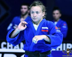 <strong>ダリア・クルボンママドワ(中立選手団)<br>
KURBONMAMADOVA Daria</strong><br>
28歳 1994/6/24<br>
WR:36位 組み手:右組み<br>
得意技:右内股、左袖釣込腰<br>
使用技:左一本背負投、右小外掛、裏投<br>
<i class="fas fa-external-link-alt"></i> <u>続きを読む</u> ダリア・クルボンママドワ(中立選手団) KURBONMAMADOVA Daria