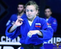 <strong>ダリア・クルボンママドワ(中立選手団)<br>
KURBONMAMADOVA Daria</strong><br>
28歳 1994/6/24<br>
WR:36位 組み手:右組み<br>
得意技:右内股、左袖釣込腰<br>
使用技:左一本背負投、右小外掛、裏投<br>
<i class="fas fa-external-link-alt"></i> <u>続きを読む</u> ダリア・クルボンママドワ(中立選手団) KURBONMAMADOVA Daria