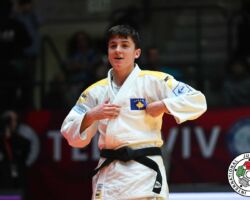 <strong>ラウラ・ファズリウ(コソボ)<br>
FAZLIU Laura</strong><br>
22歳 2000/9/28<br>
WR:11位 組み手:右組み<br>
得意技:右内股<br>
使用技:右大内刈、右小内刈、支釣込足(釣り手側)、左内股(やぐら投げ)、裏投、谷落、隅落<br>
<i class="fas fa-external-link-alt"></i> <u>続きを読む</u> ラウラ・ファズリウ(コソボ) FAZLIU Laura