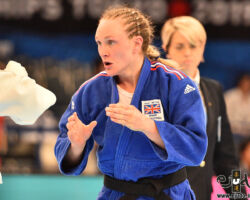 <strong>ジェンマ・ハウエル(イギリス)<br>
HOWELL Gemma</strong><br>
31歳 1990/6/13<br>
WR:16位 組み手:右組み<br>
得意技:右一本背負投、右小内巻込、寝技<br>
使用技:右袖釣込腰、右小内刈、右小外刈、右大腰、引込返<br>
寝技得意技術:「ボーアンドアローチョーク」、「横三角」、「腕緘返し」<br>
<i class="fas fa-external-link-alt"></i> <u>続きを読む</u> ジェンマ・ハウエル(イギリス) HOWELL Gemma