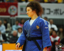 <strong>マディーナ・タイマゾワ(中立選手団)<br>
TAIMAZOVA Madina</strong><br>
23歳 1999/6/30<br>
WR:23位 組み手:右組み<br>
得意技:左袖釣込腰、右背負投、右内股、右外巻込<br>
使用技:右内股巻込、左一本背負投、左小内刈、左小内巻込、右大外刈、横車、浮落、隅落、谷落<br>
<i class="fas fa-external-link-alt"></i> <u>続きを読む</u> マディーナ・タイマゾワ(中立選手団) TAIMAZOVA Madina