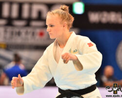 <strong>イーファ・コーグラン(オーストラリア)<br>
COUGHLAN Aoife</strong><br>
26歳 1995/10/13<br>
WR:16位 組み手:右組み<br>
得意技:右小内刈<br>
使用技:右背負投、右一本背負投、右小外刈<br>
<i class="fas fa-external-link-alt"></i> <u>続きを読む</u> イーファ・コーグラン(オーストラリア) COUGHLAN Aoife