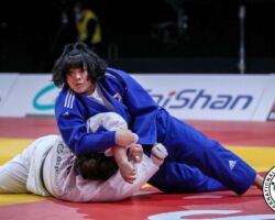 <strong>キム・ハユン(韓国)<br>
KIM Hayun</strong><br>
22歳 2000/1/7<br>
WR:7位 組み手:左組み<br>
得意技:左大内刈<br>
使用技:左大外刈、左小内刈、左小外刈、左内股、左払腰、左袖釣込腰、左一本背負投<br>
<i class="fas fa-external-link-alt"></i> <u>続きを読む</u> キム・ハユン(韓国) KIM Hayun