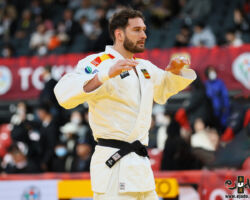 <strong>ニコロス・シェラザディシヴィリ(スペイン)<br>
SHERAZADISHVILI Nikoloz</strong><br>
階級:100kg級 WR:8位<br>
28歳 1996/2/19<br>
組み手:右組み<br>
<br>
得意技:右小内刈、右小外刈、右小外掛、右袖釣込腰、寝技<br>
使用技:隅落、浮落、谷落、内股すかし、右釣込腰、右大腰、右内股、右大内刈、支釣込足(釣り手側)、右背負投、隅返、引込返<br>
寝技得意技術:「国士舘返し」、「横返し」<br>
<i class="fas fa-external-link-alt"></i> <u>続きを読む</u> ニコロス・シェラザディシヴィリ(スペイン) SHERAZADISHVILI Nikoloz