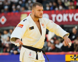 <strong>マイケル・コレル(オランダ)<br>
KORREL Michael</strong><br>
階級:100kg級 WR:7位<br>
30歳 1994/2/27<br>
組み手:右組み<br>
<br>
得意技:左背負投、右背負投、右一本背負投、右袖釣込腰、左袖釣込腰、右小内刈、右小内巻込、寝技<br>
使用技:右内股、右大外刈、右釣込腰(変則)<br>
寝技得意技術:「ボーアンドアローチョーク」、「国士舘返し」<br>
<i class="fas fa-external-link-alt"></i> <u>続きを読む</u> マイケル・コレル(オランダ) KORREL Michael