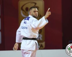 <strong>アーロン・ファラ(オーストリア)<br>
FARA Aaron</strong><br>
階級:100kg級 WR:21位<br>
27歳 1997/6/21<br>
組み手:右組み<br>
<br>
得意技:帯取返、裏投、右内股(やぐら投げ)、寝技<br>
使用技:谷落、横落、右内股、右出足払、引込返、後腰<br>
寝技得意技術:「ローリング」<br>
<i class="fas fa-external-link-alt"></i> <u>続きを読む</u> アーロン・ファラ(オーストリア) FARA Aaron