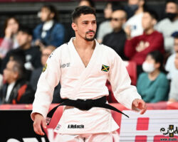 <strong>アシュリー・マッケンジー(ジャマイカ)<br>
MCKENZIE Ashley</strong><br>
階級:60kg級 WR:58位<br>
34歳 1989/7/17<br>
組み手:左組み<br>
<br>
得意技:左背負投、左体落、左袖釣込腰、右背負投、右体落<br>
使用技:肩車、左大内刈、左小外刈、左大外刈<br>
<i class="fas fa-external-link-alt"></i> <u>続きを読む</u> アシュリー・マッケンジー(ジャマイカ) MCKENZIE Ashley