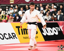 <strong>アンドレア・カルリーノ(イタリア)<br>
CARLINO Andrea</strong><br>
階級:60kg級 WR:32位<br>
27歳 1997/1/17<br>
組み手:左組み<br>
<br>
得意技:左払巻込、左外巻込、肩車、左大内刈<br>
使用技:左大外巻込、左一本背負投、左内股、左大外刈、左大外落、左小内刈、支釣込足(釣り手側)、左小外刈、左小外掛、裏投、引込返<br>
<i class="fas fa-external-link-alt"></i> <u>続きを読む</u> アンドレア・カルリーノ(イタリア) CARLINO Andrea