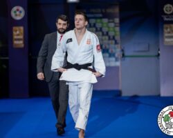 <strong>ストラヒンヤ・ブンチッチ(セルビア)<br>
BUNCIC Strahinja</strong><br>
階級:66kg級 WR:30位<br>
28歳 1996/1/5<br>
組み手:右組み<br>
<br>
得意技:隅返、引込返、左内股(やぐら投げ)、左小外刈、右小外掛、横掛<br>
使用技:右大内刈、右大外刈、右小外刈、右小内刈、支釣込足(釣り手側)、肩車、裏投、移腰、帯取返、右背負投<br>
<i class="fas fa-external-link-alt"></i> <u>続きを読む</u> ストラヒンヤ・ブンチッチ(セルビア) BUNCIC Strahinja