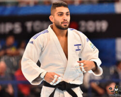 <strong>トハル・ブトブル(イスラエル)<br>
BUTBUL Tohar</strong><br>
階級:73kg級 WR:22位<br>
30歳 1994/1/24<br>
組み手:両組み<br>
<br>
得意技:右背負投、左背負投、左袖釣込腰、左小内刈、左小内巻込<br>
使用技:左体落、右体落、右袖釣込腰、右一本背負投、左一本背負投、左大内刈、右大内刈、肩車、左大外刈、右小内刈、左出足払、浮落、引込返<br>
<i class="fas fa-external-link-alt"></i> <u>続きを読む</u> トハル・ブトブル(イスラエル) BUTBUL Tohar