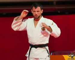 <strong>イゴール・ヴァンドケ(ドイツ)<br>
WANDTKE Igor</strong><br>
階級:73kg級 WR:25位<br>
33歳 1990/11/3<br>
組み手:右組み<br>
<br>
得意技:右背負投、左背負投、右小内巻込、隅返、引込返、左腰車、左体落<br>
使用技:右一本背負投、肩車、右大外刈、右大内刈、右小内刈左外巻込、裏投、内股すかし、隅落、浮落<br>
<i class="fas fa-external-link-alt"></i> <u>続きを読む</u> イゴール・ヴァンドケ(ドイツ) WANDTKE Igor