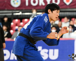 <strong>バットザヤ・エルデネバヤル(モンゴル)<br>
BATZAYA Erdenebayar</strong><br>
階級:73kg級 WR:26位<br>
24歳 2000/3/5<br>
組み手:右組み<br>
<br>
得意技:右⼤外刈、右体落、浮落、隅落<br>
使⽤技:右⼩外掛、右⼩外刈、右小内刈、右内股、右大外巻込、右払巻込、巴投、隅返、引込返、移腰、内股すかし、左小外刈、寝技<br>
寝技得意技術:「横三角」<br>
<i class="fas fa-external-link-alt"></i> <u>続きを読む</u> バットザヤ・エルデネバヤル(モンゴル) BATZAYA Erdenebayar