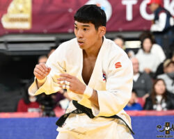 <strong>マサユキ・テラダ(タイ)<br>
TERADA Masayuki</strong><br>
階級:73kg級 WR:62位<br>
28歳 1995/12/8<br>
組み手:右組み<br>
<br>
得意技:右背負投、右袖釣込腰、右体落<br>
使用技:肩車、右大内刈、右小内刈、右小外刈、右内股、巴投、横車、寝技<br>
寝技得意技術:「国士舘返し」、「ボーアンドアローチョーク」<br>
<i class="fas fa-external-link-alt"></i> <u>続きを読む</u> マサユキ・テラダ(タイ) TERADA Masayuki