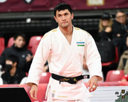 <strong>ダヴラト・ボボノフ(ウズベキスタン)<br>
BOBONOV Davlat</strong><br>
階級:90kg級 WR:7位<br>
27歳 1997/6/7<br>
組み手:右組み<br>
<br>
得意技:右内股、右釣込腰、右内股巻込、左釣腰、左背負投、右体落、右内股(やぐら投げ)<br>
使用技:左小外掛、左小外刈、左体落、右小内刈、左一本背負投、左小内巻込、左袖釣込腰、肩車、右腰車、左外巻込、内股すかし、隅落、浮落<br>
寝技得意技術:腕挫十字固<br>
<i class="fas fa-external-link-alt"></i> <u>続きを読む</u> ダヴラト・ボボノフ(ウズベキスタン) BOBONOV Davlat