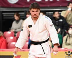 <strong>ノエル・ファンテンド(オランダ)<br>
VAN T END Noel</strong><br>
階級:90kg級 WR:19位<br>
33歳 1991/6/15<br>
組み手:右組み<br>
<br>
得意技:左一本背負投、左袖釣込腰、左小内巻込、寝技<br>
使用技:左釣込腰(変則)、左内巻込、左小内刈、右大外刈、左小外刈、右小外刈<br>
寝技得意技術:「肩三角」、「ネクタイチョーク」<br>
<i class="fas fa-external-link-alt"></i> <u>続きを読む</u> ノエル・ファンテンド(オランダ) VAN T END Noel