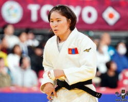 <strong>ラグワスレン・ソソルバラム(モンゴル)<br>
LKHAGVASUREN Sosorbaram</strong><br>
階級:52kg級 WR:13位<br>
23歳 2001/3/22<br>
組み手:右組み<br>
<br>
得意技:寝技、隅落、谷落、裏投、右小外刈、内股返<br>
使用技:右袖釣込腰、左袖釣込腰、巴投、肩車、横落、右背負投、左背負投、右体落、右大内刈、右小内刈、右小外掛<br>
<i class="fas fa-external-link-alt"></i> <u>続きを読む</u> ラグワスレン・ソソルバラム(モンゴル) LKHAGVASUREN Sosorbaram