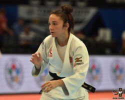 <strong>アンジェリカ・デルガド(アメリカ)<br>
DELGADO Angelica</strong><br>
階級:52kg級 WR:19位<br>
33歳 1990/12/14<br>
組み手:右組み<br>
<br>
得意技:右内股、右大外刈、右大内刈<br>
使用技:右小外掛、巴投、右一本背負投、右釣込腰、右払腰、左小外掛、右小内刈、右小外刈、支釣込足(釣り手側)、隅落<br>
<i class="fas fa-external-link-alt"></i> <u>続きを読む</u> アンジェリカ・デルガド(アメリカ) DELGADO Angelica