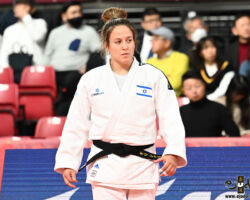 <strong>ギリ・シャリル(イスラエル)<br>
SHARIR Gili</strong><br>
階級:63kg級 WR:9位<br>
24歳 1999/11/22<br>
組み手:左組み<br>
<br>
得意技:左背負投、裏投<br>
使用技:左一本背負投、左袖釣込腰、右袖釣込腰、右小内刈、右小外刈、支釣込足(引き手側)、右出足払、左小内刈、左出足払、右体落、右内股、左内股、隅落、寝技<br>
寝技得意技術:「ボーアンドアローチョーク」<br>
<i class="fas fa-external-link-alt"></i> <u>続きを読む</u> ギリ・シャリル(イスラエル) SHARIR Gili