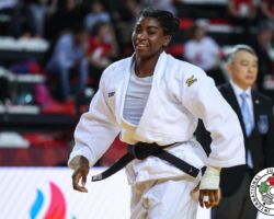 <strong>タイス・ピナ(ポルトガル)<br>
PINA Tais</strong><br>
階級:70kg級 WR:24位<br>
19歳 2004/10/13<br>
組み手:右組み<br>
<br>
得意技:右大内刈、肩車、寝技<br>
使用技:右大外刈、右払腰、右払巻込、右外巻込、右小内刈、右小外刈、左出足払、支釣込足(釣り手側)、膝車(釣り手側)、裏投、隅落、浮落、内股すかし<br>
寝技得意技術:「国士舘返し」、「腹包み」、「舟久保固め」、「秋本返し」<br>
<i class="fas fa-external-link-alt"></i> <u>続きを読む</u> タイス・ピナ(ポルトガル) PINA Tais