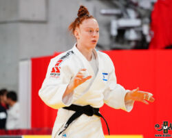 <strong>マヤ・ゴシェン(イスラエル)<br>
GOSHEN Maya</strong><br>
階級:70kg級 WR:23位<br>
24歳 2000/6/25<br>
組み手:右組み<br>
<br>
得意技:右袖釣込腰、右背負投、左大外刈、左大外落、右大外刈、右大外落<br>
使用技:左背負投、左袖釣込腰、左大内刈、右腰車<br>
寝技得意技術:「横三角」<br>
<i class="fas fa-external-link-alt"></i> <u>続きを読む</u> マヤ・ゴシェン(イスラエル) GOSHEN Maya