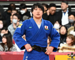 <strong>髙山莉加(三井住友海上)<br>
TAKAYAMA Rika</strong><br>
階級:78kg級 WR:9位<br>
29歳 1994/8/27<br>
組み手:右組み<br>
<br>
使用技:寝技、右⼤外刈、右大外落、右⼤外刈(⼀本⼤外)、巴投、左袖釣込腰、左⼀本背負投<br>
使⽤技:右⼤内刈、右⼩内刈、右小外刈、右釣込腰、右釣腰、右大腰、移腰、隅返、引込返、横車、左小外掛、<br>
寝技得意技術:腕緘、「腕緘返し」、「引き込み返し」、「国士舘返し」<br>
<i class="fas fa-external-link-alt"></i> <u>続きを読む</u> 髙山莉加(三井住友海上) TAKAYAMA Rika