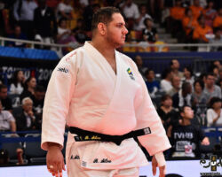 <strong>ラファエル・シウバ(ブラジル)<br>
SILVA Rafael</strong><br>
階級:100kg超級 WR:14位<br>
37歳 1987/5/11<br>
組み手:右組み<br>
<br>
得意技:右内股、右払巻込<br>
使用技:右大内刈、右一本背負投
<i class="fas fa-external-link-alt"></i> <u>続きを読む</u> ラファエル・シウバ(ブラジル) SILVA Rafael