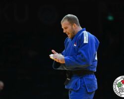 <strong>イェーレ・スニッペ(オランダ)<br>
SNIPPE Jelle</strong><br>
階級:100kg超級 WR:13位<br>
25歳 1998/9/19<br>
組み手:右組み<br>
<br>
得意技:右大内刈、右小内刈、右小外刈<br>
使用技:右釣込腰、右釣腰、右内股、支釣込足(釣り手側)、膝車(釣り手側)、引込返、浮落、隅落、寝技<br>
寝技得意技術:袖車絞、「ローリング」
<i class="fas fa-external-link-alt"></i> <u>続きを読む</u> イェーレ・スニッペ(オランダ) SNIPPE Jelle